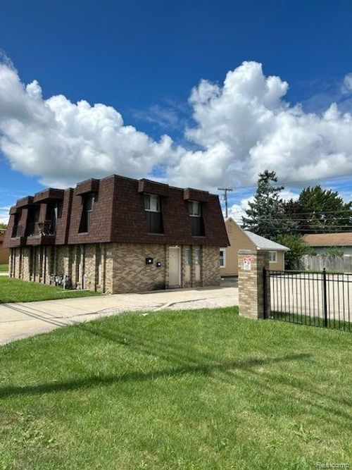 1724 Custer Rd, Monroe, MI, 48161-3501 | Card Image