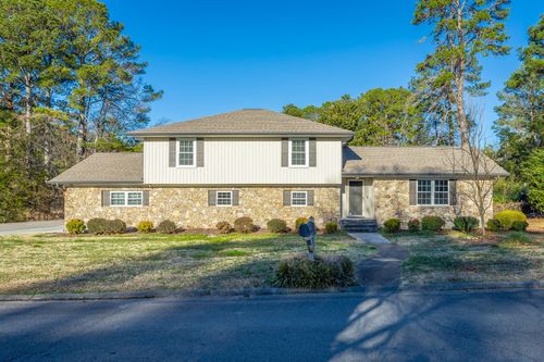 9301 Berkshire Cir, Chattanooga, TN, 37421-4446 | Card Image