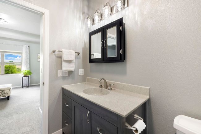 105 Community Dr, Condo with 3 bedrooms, 3 bathrooms and null parking in FALL RIVER WI | Image 22