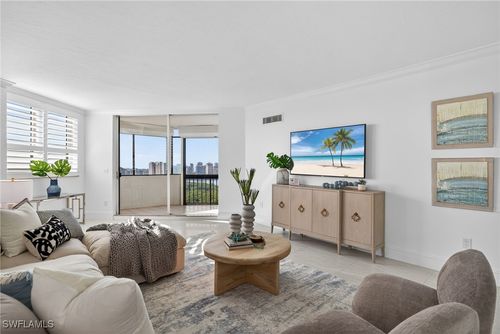 penthouse-e-6001 Pelican Bay Blvd, NAPLES, FL, 34108-8168 | Card Image