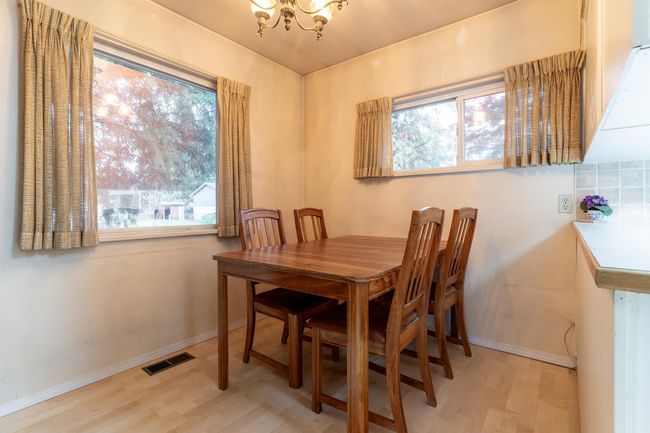 692 Blue Mountain St, House other with 3 bedrooms, 1 bathrooms and 6 parking in Coquitlam BC | Image 13