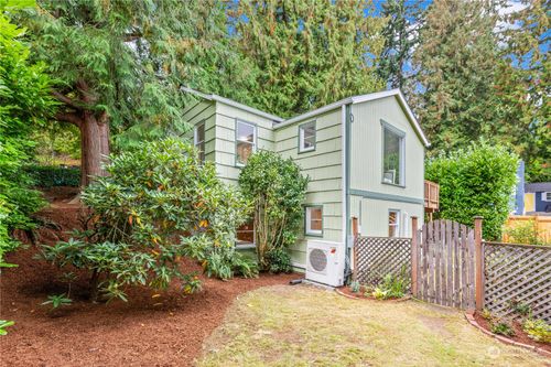 9600 17th Avenue Ne, Seattle, WA, 98115 | Card Image