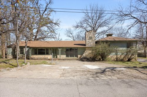 206 Ne Vine St, Glen Rose, TX, 76043-4745 | Card Image