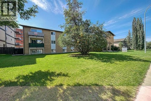 204-4811 55 St, Red Deer, AB, T4N2J2 | Card Image