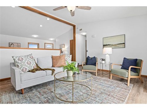 1016 W Ridge Ct, New Richmond, WI, 54017-1465 | Card Image