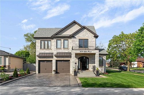 3471 Yale Rd, Mississauga, ON, L5A2V4 | Card Image