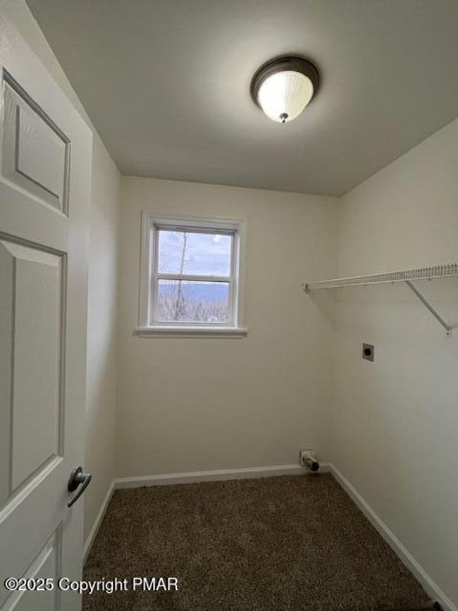 walk in closet | Image 22