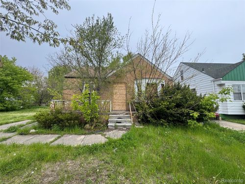 16093 Liberal St, Detroit, MI, 48205-2018 | Card Image