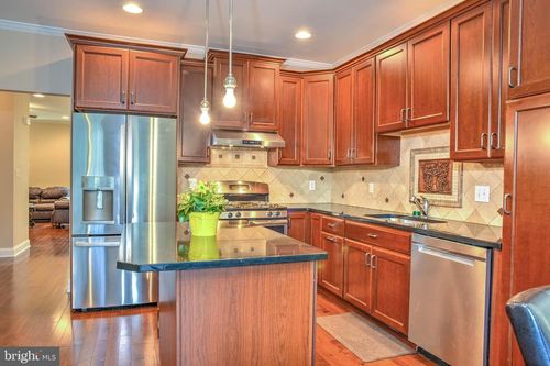 39 Brinkmanns Way, FEASTERVILLE TREVOSE, PA, 19053-1202 | Card Image