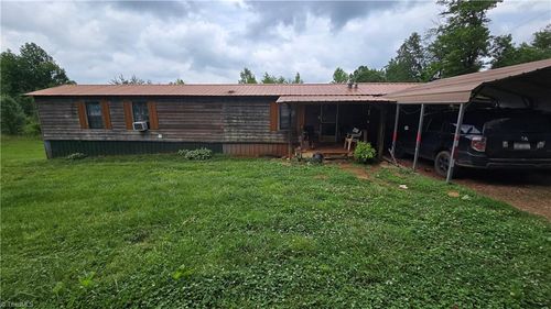 127 Mustang Alley Trl, Dobson, NC, 27017-9038 | Card Image