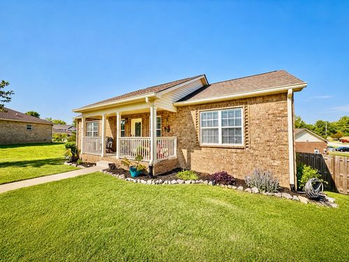 100 Carls Pl, Ashland City, TN, 37015-1757 | Card Image