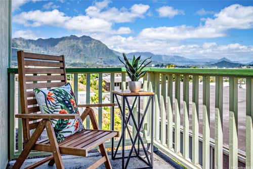 45-340 Lehuuila St, Kaneohe, HI, 96744-2323 | Card Image