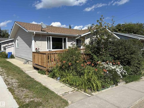 4824 49 Ave, Sangudo, AB, T0E2A0 | Card Image