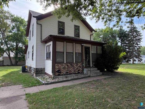 331 Sw Park St Street, Luverne, MN, 56156 | Card Image