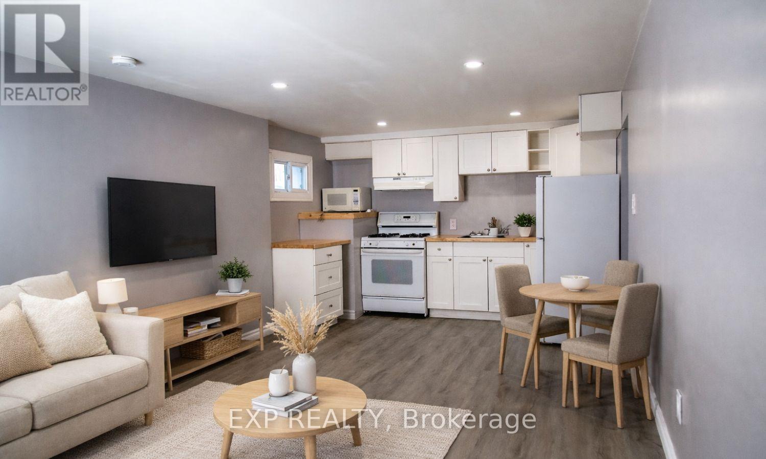 Residential Lease in Aylmer
