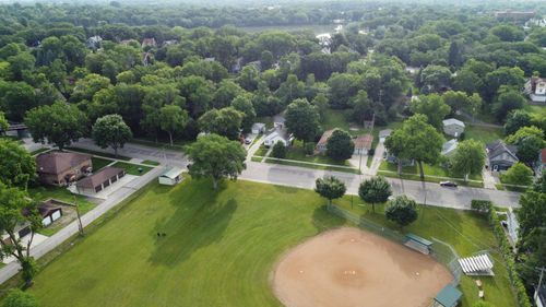 404 N Vine St, Fergus Falls, MN, 56537-2045 | Card Image