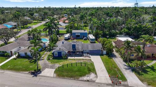 2507 Riverview Blvd, BRADENTON, FL, 34205-4333 | Card Image
