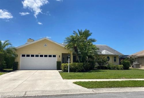 5833 Carriage Dr, Sarasota, FL, 34243-3867 | Card Image
