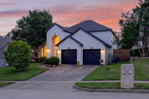 3804 Comanche Trl, Bedford, TX, 76021-3113 | Card Image