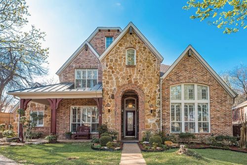 647 Royalwood Ct, Grand Prairie, TX, 75052-0802 | Card Image