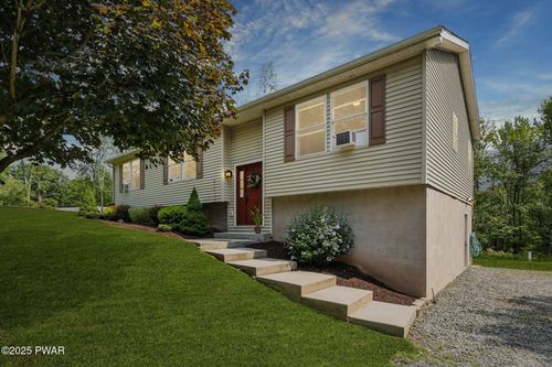 142 Laurel Hill Est, Honesdale, PA, 18431-1189 | Card Image