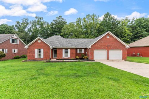 907 Bellemeade Street Sw, Hartselle, AL, 35640 | Card Image