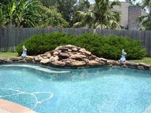 9910 Hambleton Way Cir, Houston, TX, 77065-4126 | Card Image