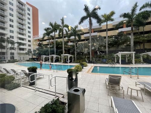 1004-18800 Ne 29th Ave, Aventura, FL, 33180-2822 | Card Image
