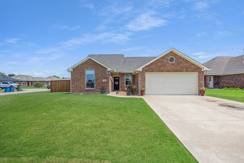 524 Harris St, Gunter, TX, 75058-2104 | Card Image