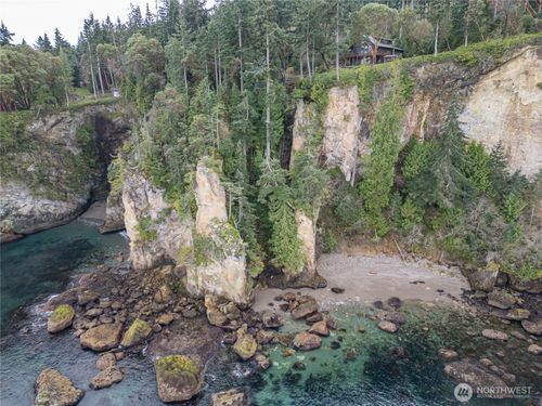 444 Ocean Cove Lane, Port Angeles, WA, 98363 | Card Image