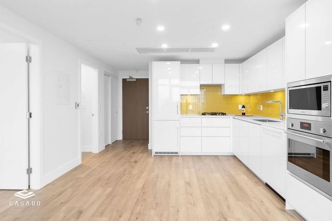 2907 - 10428 Whalley Blvd, Condo with 1 bedrooms, 1 bathrooms and 1 parking in Surrey BC | Image 6