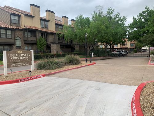 apt-27-5757 E University Blvd, Dallas, TX, 75206-4246 | Card Image