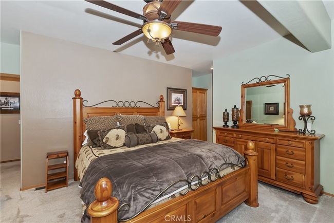 375 Meadow Cir N, House other with 4 bedrooms, 3 bathrooms and 2 parking in Big Bear Lake CA | Image 28