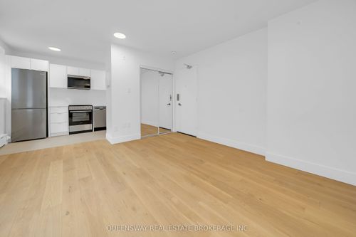 202-263 Russell Hill Rd, Toronto, ON, M4V2T4 | Card Image