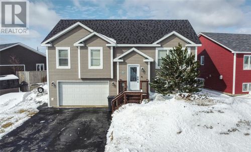 17 Dunrobin St, Mount Pearl, NL, A1N0E5 | Card Image