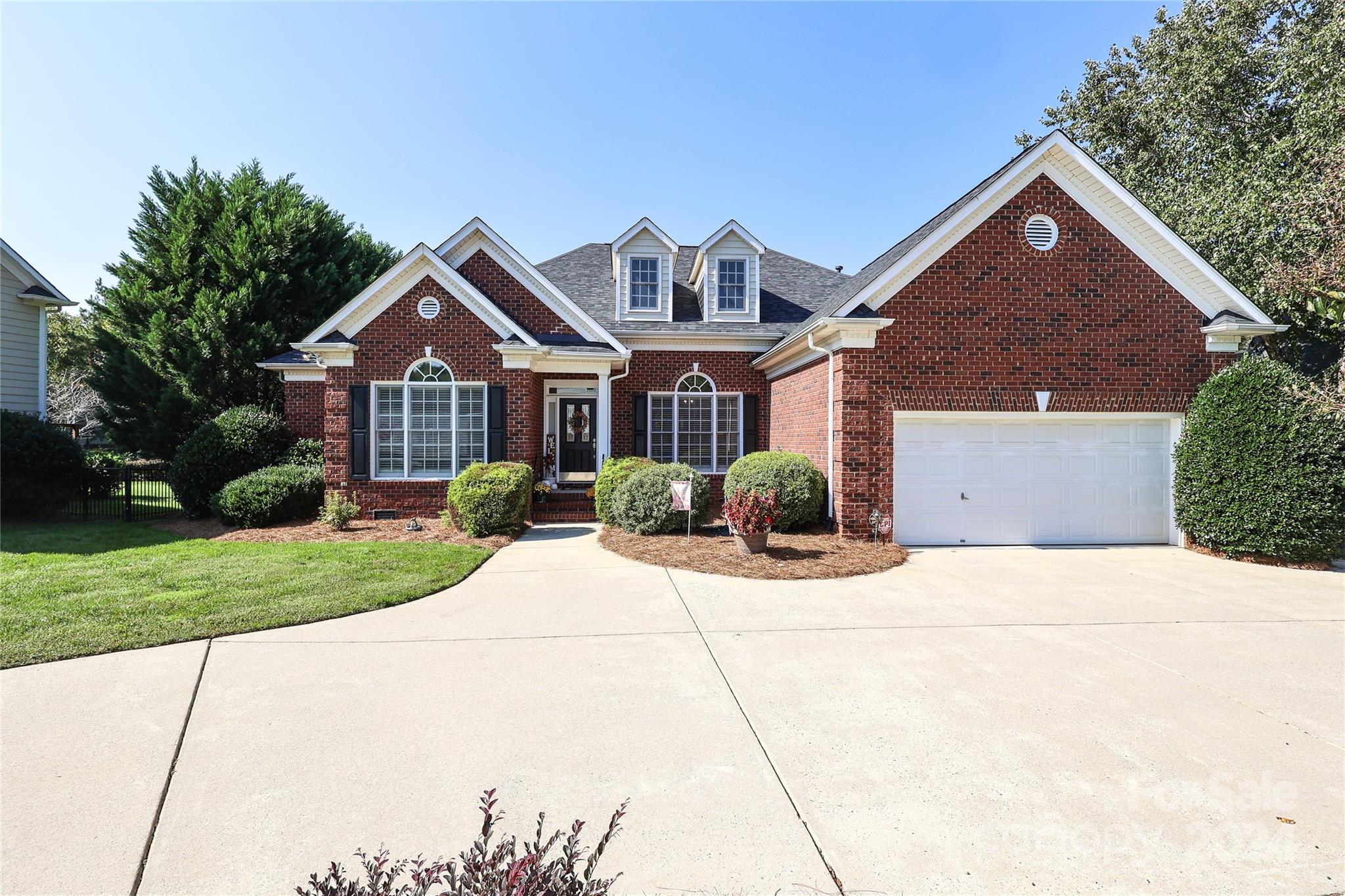 Chaumont Ln, Charlotte, NC 28277