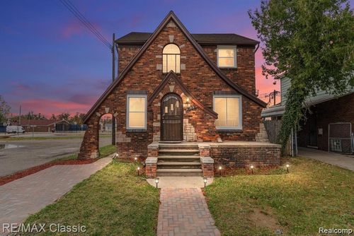 16127 Birwood St, Detroit, MI, 48221-2801 | Card Image