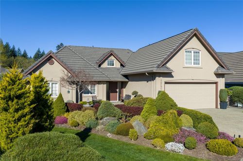 1240 Prestwick Pl, Parksville, BC, V9P2W2 | Card Image