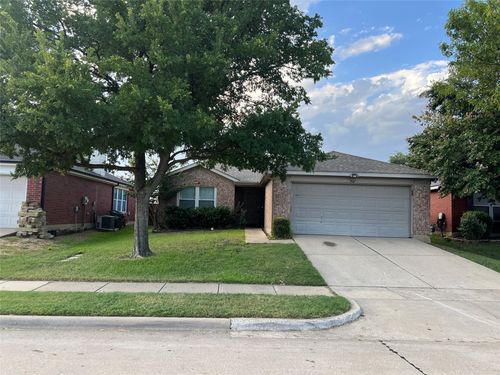 1547 Thornhill Ln, Little Elm, TX, 75068-6405 | Card Image
