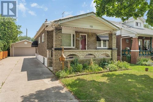 922 Ford Blvd, Windsor, ON, N8S2E9 | Card Image