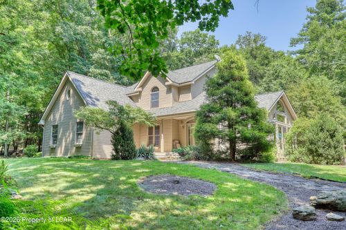 307 Grassy Pond Rd, Sweet Valley, PA, 18656-2256 | Card Image
