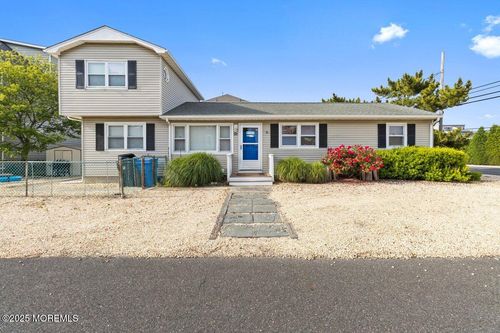 100 3rd Ave, Lavallette, NJ, 08735-3426 | Card Image