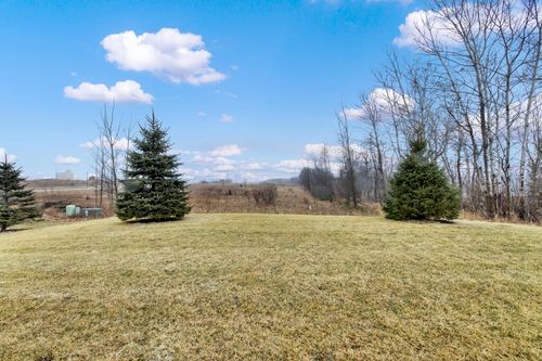 2709 Esker Dr, West Bend, WI, 53095-5749 | Card Image