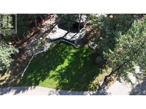 11-8523 Eacrett Rd, Radium Hot Springs, BC, V0A1K2 | Card Image