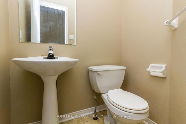 6 Sinclair Crt, Condo with 3 bedrooms, 3 bathrooms and 1 parking in Brampton ON | Image 14