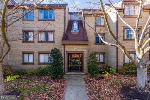 9b-1623 Parkcrest Cir, RESTON, VA, 20190-4926 | Card Image
