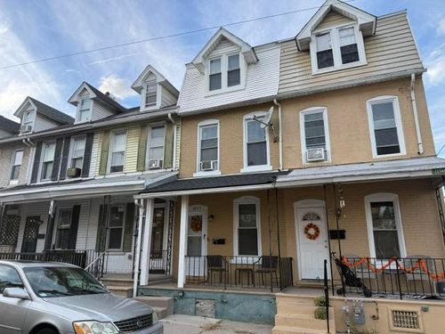 613 W Cedar St, Allentown, PA, 18102-1615 | Card Image
