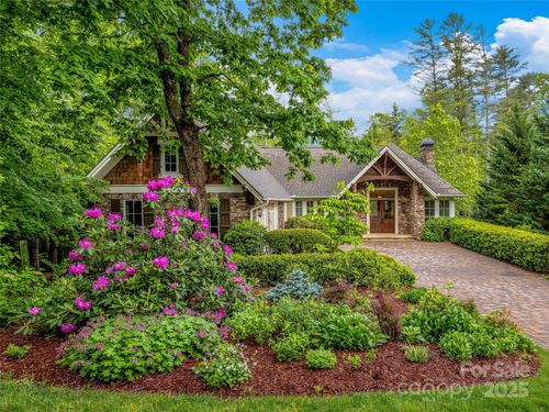 82 Brookline Dr, Asheville, NC, 28803-3497 | Card Image