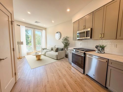 apt-402-500 Talbot Ave, Boston, MA, 02124-5476 | Card Image