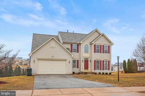 55 Christians Dr, HANOVER, PA, 17331-8467 | Card Image